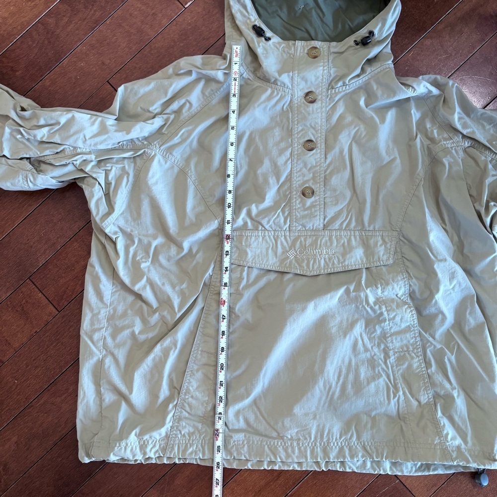 Columbia Women’s Pullover Beige Hooded Windbreaker - Picture 6 of 9